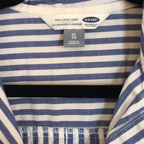 OLD NAVY BUTTON UP - Picture 2 of 3